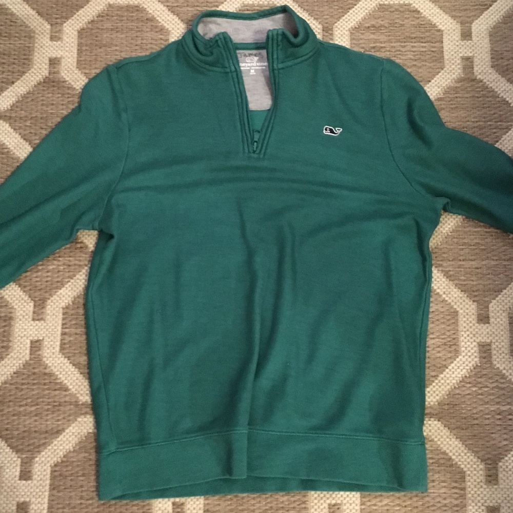 Vineyard Vines Performance pullover size M (12-14